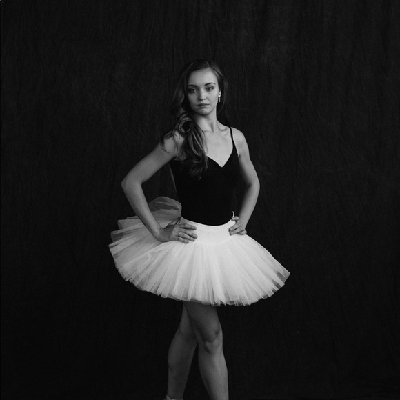 Meet your Posher, Chloe - Picture 3 of 3